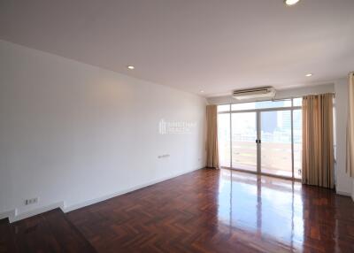 For RENT : The Height / 3 Bedroom / 3 Bathrooms / 158 sqm / 45000 THB [9855875]