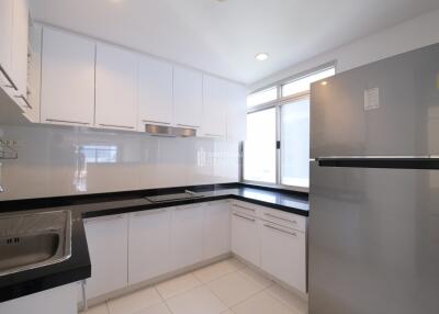 For RENT : The Height / 3 Bedroom / 3 Bathrooms / 158 sqm / 45000 THB [9855875]