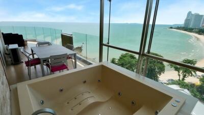 Condominium for sale The Cove Wongamat