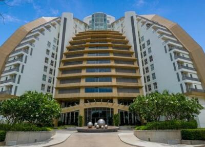 Condominium for sale The Cove Wongamat