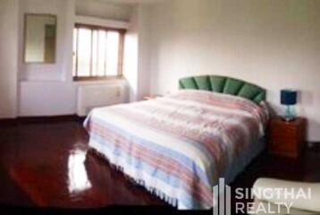 For RENT : Sriwattana Apartment / 3 Bedroom / 3 Bathrooms / 165 sqm / 45000 THB [6586980]