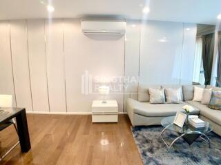 For RENT : 15 Sukhumvit Residences / 2 Bedroom / 2 Bathrooms / 93 sqm / 45000 THB [R10177]