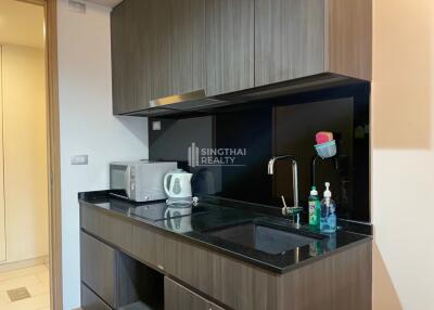 For RENT : Via 49 / 1 Bedroom / 1 Bathrooms / 47 sqm / 45000 THB [R10340]