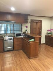 For RENT : Acadamia Grand Tower / 2 Bedroom / 1 Bathrooms / 92 sqm / 45000 THB [R10382]