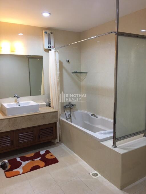 For RENT : Acadamia Grand Tower / 2 Bedroom / 1 Bathrooms / 92 sqm / 45000 THB [R10382]