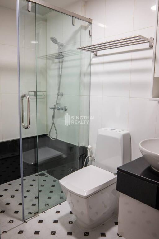 For RENT : Urbana Langsuan / 2 Bedroom / 2 Bathrooms / 85 sqm / 45000 THB [R10400]