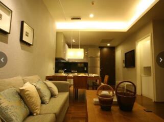 For RENT : Quattro by Sansiri / 1 Bedroom / 1 Bathrooms / 55 sqm / 45000 THB [R10534]