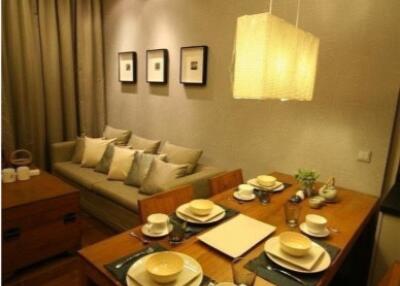 For RENT : Quattro by Sansiri / 1 Bedroom / 1 Bathrooms / 55 sqm / 45000 THB [R10534]