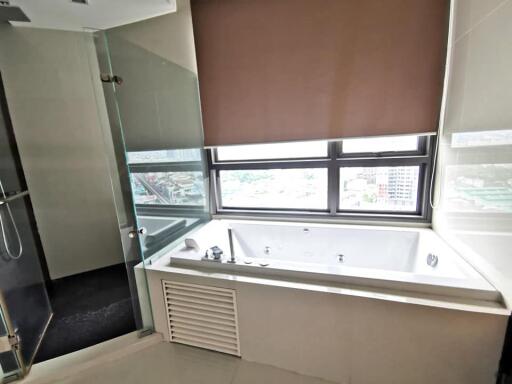 For RENT : Rhythm Sukhumvit 44/1 / 2 Bedroom / 2 Bathrooms / 68 sqm / 45000 THB [R10584]