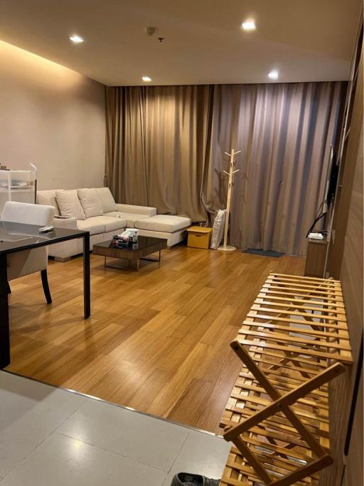 For RENT : The Address Sathorn / 2 Bedroom / 2 Bathrooms / 76 sqm / 45000 THB [R10592]