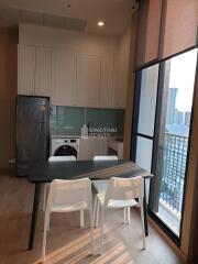 For RENT : Noble BE19 / 2 Bedroom / 2 Bathrooms / 58 sqm / 45000 THB [R10624]