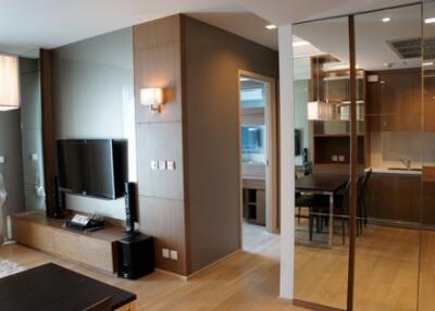 For RENT : Siri at Sukhumvit / 2 Bedroom / 2 Bathrooms / 70 sqm / 45000 THB [R10670]