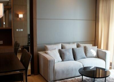 For RENT : Siri at Sukhumvit / 2 Bedroom / 2 Bathrooms / 70 sqm / 45000 THB [R10670]