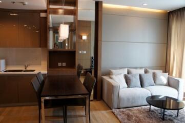 For RENT : Siri at Sukhumvit / 2 Bedroom / 2 Bathrooms / 70 sqm / 45000 THB [R10670]