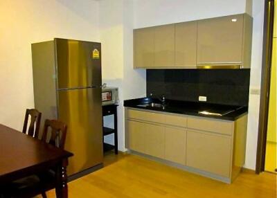 For RENT : 39 by Sansiri / 1 Bedroom / 1 Bathrooms / 60 sqm / 45000 THB [R10681]