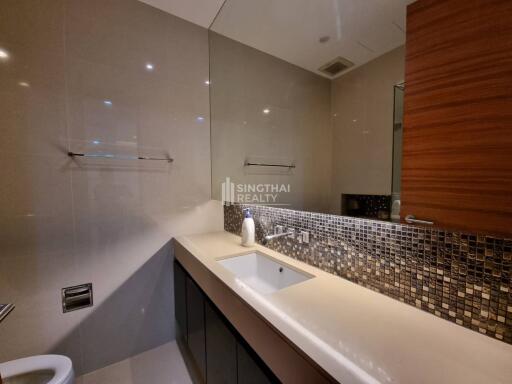 For RENT : The Address Sukhumvit 28 / 2 Bedroom / 2 Bathrooms / 67 sqm / 45000 THB [R10734]