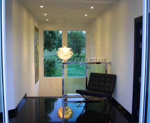 Phoenix Golf Course Green View Villa House for sale and for rent in East Pattaya, Pattaya. SRH7375