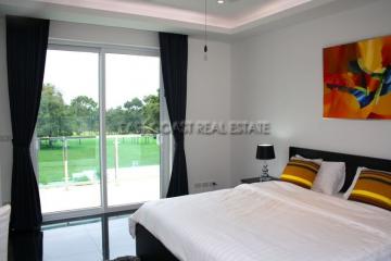 Phoenix Golf Course Green View Villa House for sale and for rent in East Pattaya, Pattaya. SRH7375