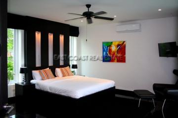 Phoenix Golf Course Green View Villa House for sale and for rent in East Pattaya, Pattaya. SRH7375