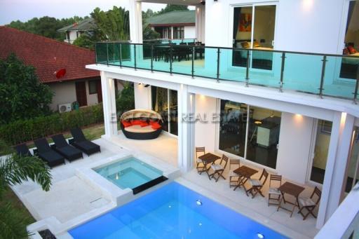 Phoenix Golf Course Green View Villa House for sale and for rent in East Pattaya, Pattaya. SRH7375