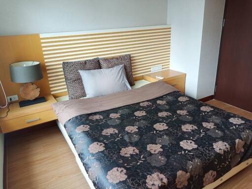 For RENT : Urbana Langsuan / 2 Bedroom / 2 Bathrooms / 85 sqm / 45000 THB [R11086]