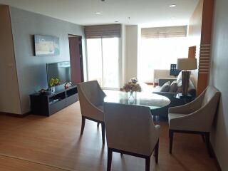 For RENT : Urbana Langsuan / 2 Bedroom / 2 Bathrooms / 85 sqm / 45000 THB [R11086]