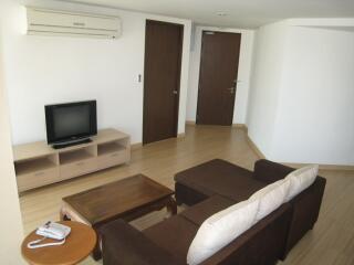 For RENT : P.W.T Mansion / 2 Bedroom / 2 Bathrooms / 111 sqm / 45000 THB [R11154]