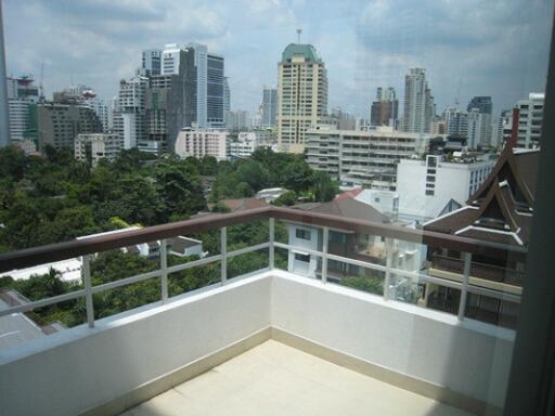 For RENT : P.W.T Mansion / 2 Bedroom / 2 Bathrooms / 111 sqm / 45000 THB [R11154]