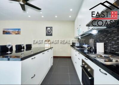 Freeway Villas  House for rent in East Pattaya, Pattaya. RH12341