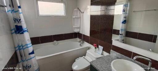 For RENT : Serene Place Sukhumvit 24 / 2 Bedroom / 2 Bathrooms / 82 sqm / 45000 THB [R11333]