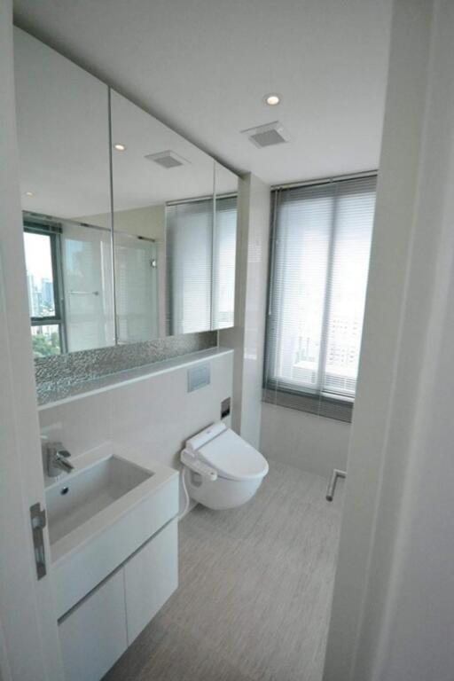 For RENT : H Sukhumvit 43 / 2 Bedroom / 2 Bathrooms / 60 sqm / 45000 THB [R11348]