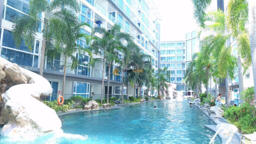 คอนโดนี้มี ห้องสตูดิโอ้  อยู่ในโครงการ คอนโดมิเนียมชื่อ Centara Avenue Residence and Suites 