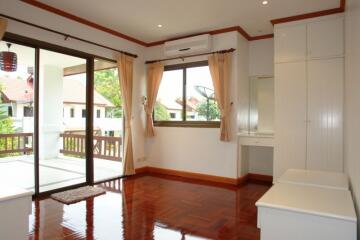 Hin wong Nivate House for sale and for rent in South Jomtien, Pattaya. SRH3191