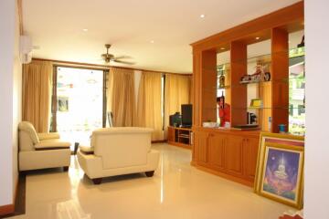 Hin wong Nivate House for sale and for rent in South Jomtien, Pattaya. SRH3191