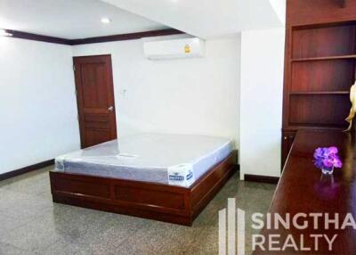 For RENT : The Waterford Condominium / 3 Bedroom / 2 Bathrooms / 194 sqm / 47000 THB [6563009]