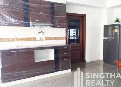 For RENT : The Waterford Condominium / 3 Bedroom / 2 Bathrooms / 194 sqm / 47000 THB [6563009]