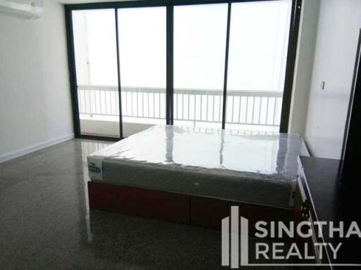 For RENT : The Waterford Condominium / 3 Bedroom / 2 Bathrooms / 194 sqm / 47000 THB [6563009]