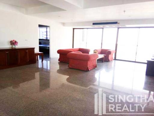 For RENT : The Waterford Condominium / 3 Bedroom / 2 Bathrooms / 194 sqm / 47000 THB [6563009]