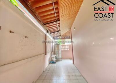 Supanuch Village House for sale and for rent in East Pattaya, Pattaya. SRH13802