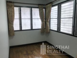 For RENT : House Phrakanong / 2 Bedroom / 2 Bathrooms / 201 sqm / 48000 THB [4983956]