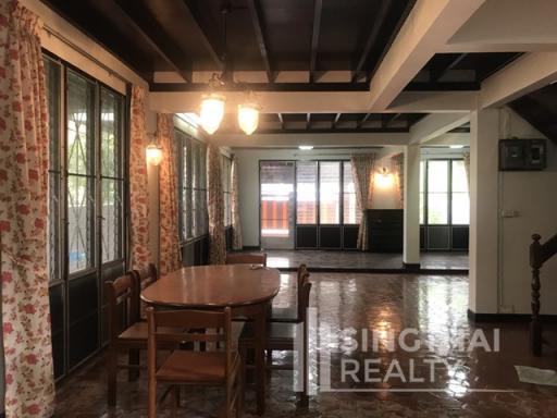 For RENT : House Phrakanong / 2 Bedroom / 2 Bathrooms / 201 sqm / 48000 THB [4983956]