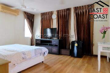 Baan Fah Rim Haad House for rent in Jomtien, Pattaya. RH1539