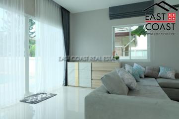 SP5 Village House for rent in East Pattaya, Pattaya. RH12834