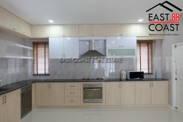 SP5 Village House for rent in East Pattaya, Pattaya. RH12834