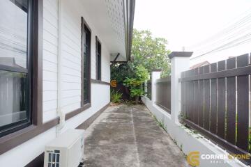 4 bedroom House in Tropical Village East Pattaya