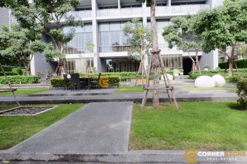 1 bedroom Condo in Zire Wongamat Wongamat