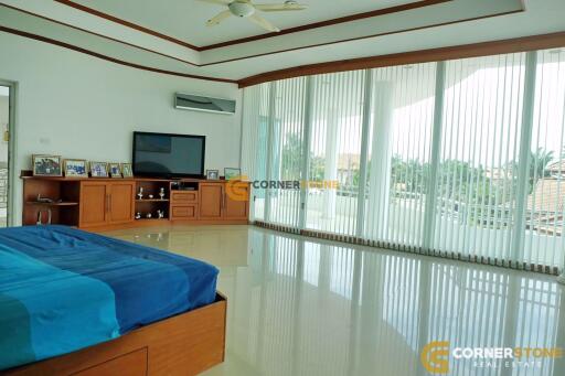 3 bedroom House in El Grande East Pattaya