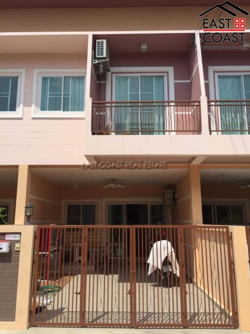 Attaporn TownHome House for rent in East Pattaya, Pattaya. RH9309