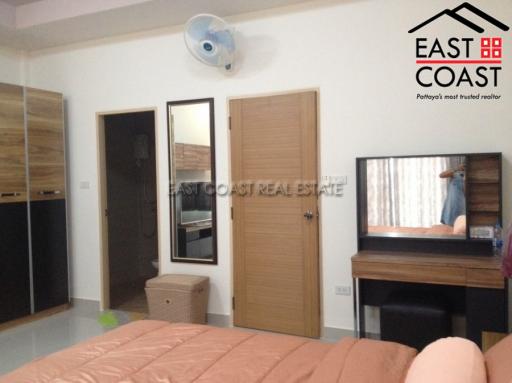 Attaporn TownHome House for rent in East Pattaya, Pattaya. RH9309