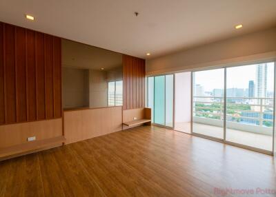 3 Bed Condo For Sale In Jomtien - View Talay 8